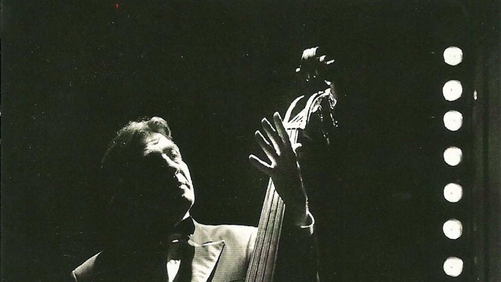 Kontrabas - Istanbul Devlet Tiyatrosu