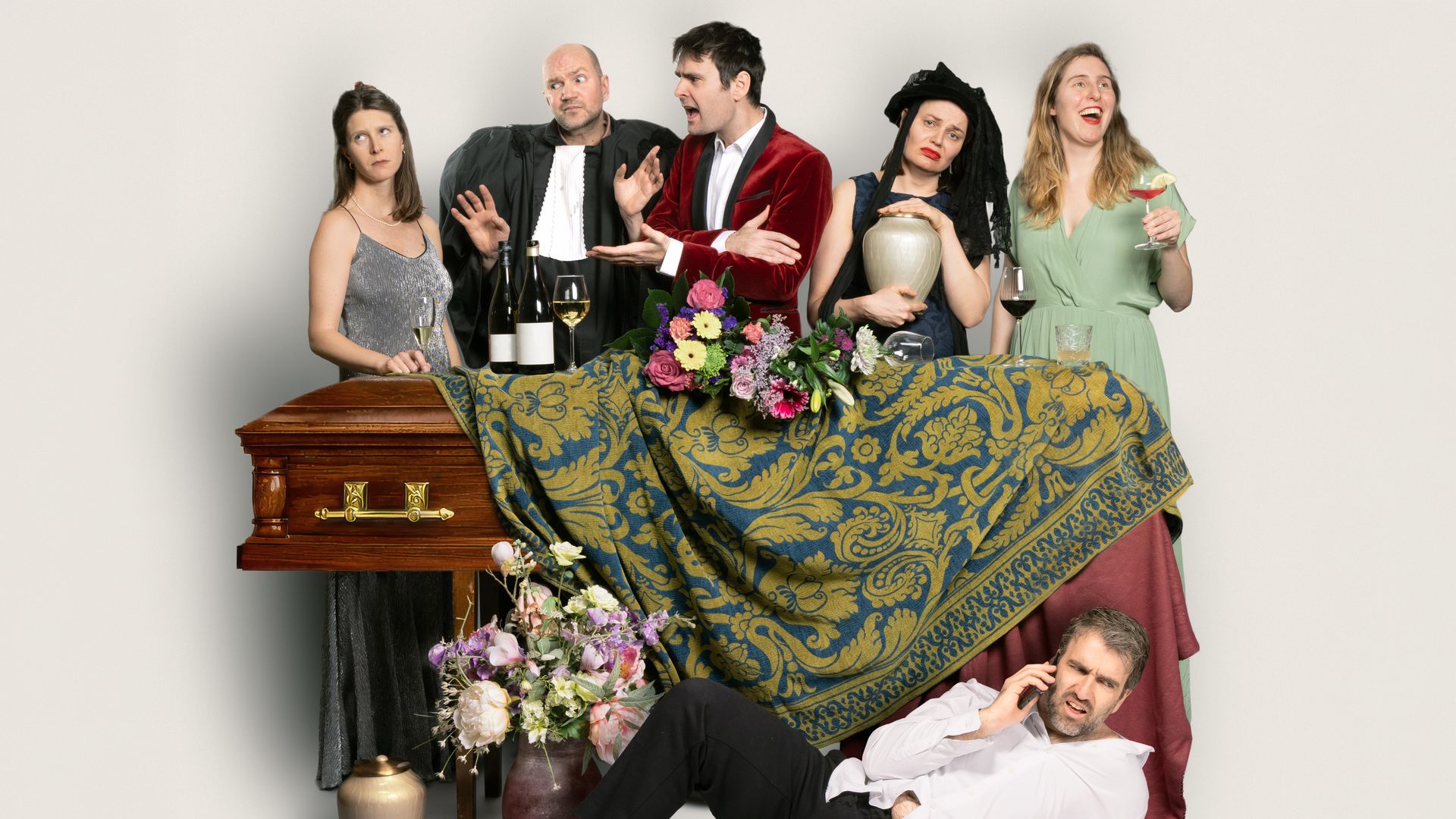 Vier crematies en een scheiding - De Theatertroep