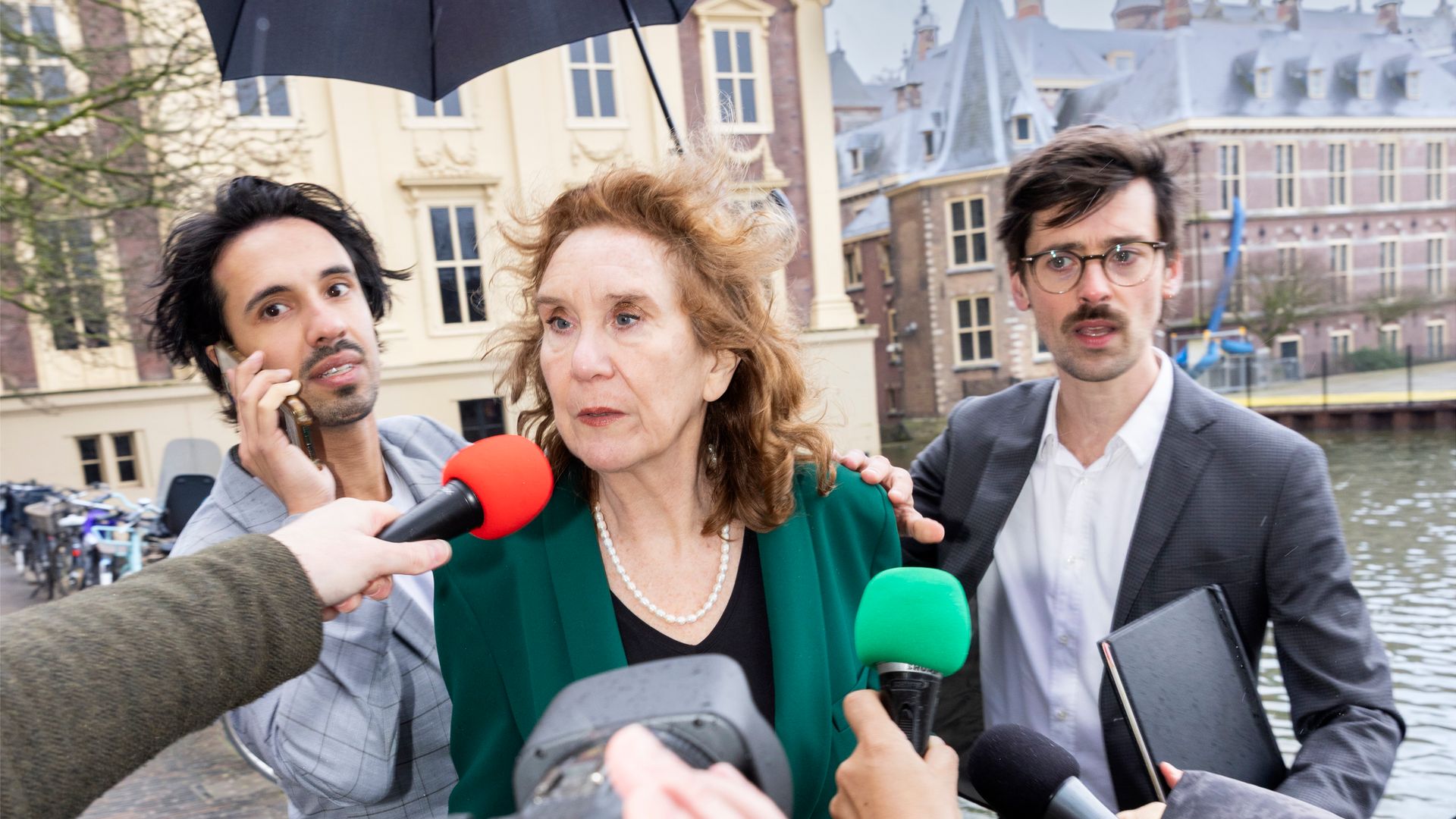DE BESTORMING - Marisa van Eyle, Kharim Amier, Willem Voogd